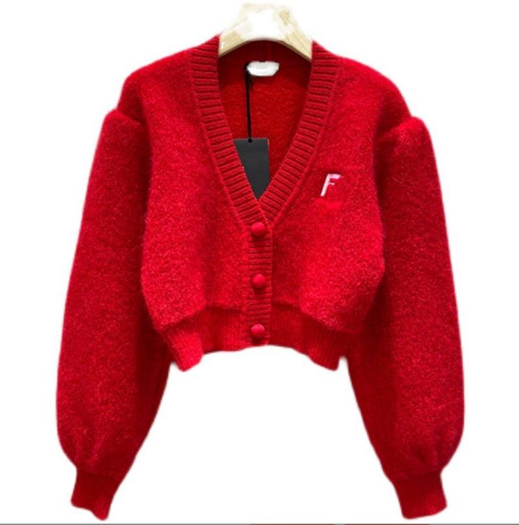 1102 XL 2022 Autumn Sweaters Women' Cardigan V Neck Red White Long Sleeve Brand Same Style Women' zhen, Post
1102 XL 2022 Autumn Sweaters Women' Cardigan V Neck Red White Long Sleeve Brand Same Style Women' zhen, Post