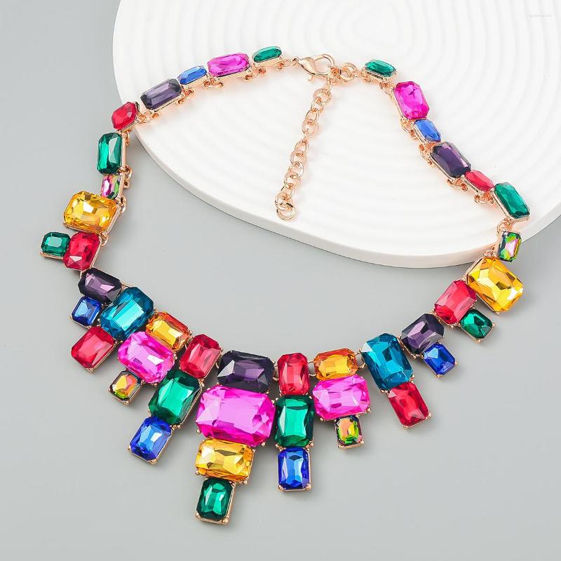 Chains 2022 Trend Jewelry Korean Exquisite Green Crystal Geometric Fashion Nacklace Earring Ring Women's Bling Sets
Chains 2022 Trend Jewelry Korean Exquisite Green Crystal Geometric Fashion Nacklace Earring Ring Women's Bling Sets