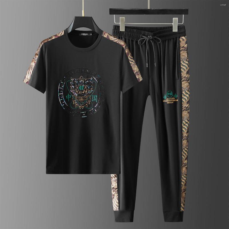 Men's Tracksuits Chinese Style Embroidered Short Sleeved T-shirt Suit Men 2023 Personality Handsome Large Two-piece, 21040 suits
Men's Tracksuits Chinese Style Embroidered Short Sleeved T-shirt Suit Men 2023 Personality Handsome Large Two-piece, 21040 suits