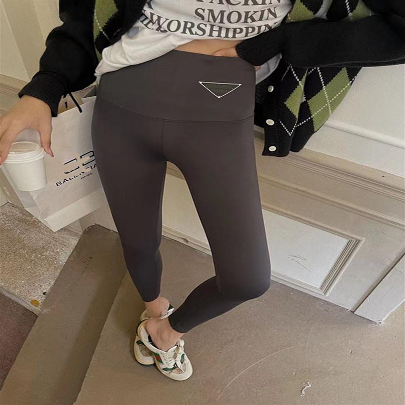 Yoga Outfits designer solid color women Yoga Pants High Waist Sports Fitness elastic Leggings S-2XL224S, Grey
Yoga Outfits designer solid color women Yoga Pants High Waist Sports Fitness elastic Leggings S-2XL224S, Grey