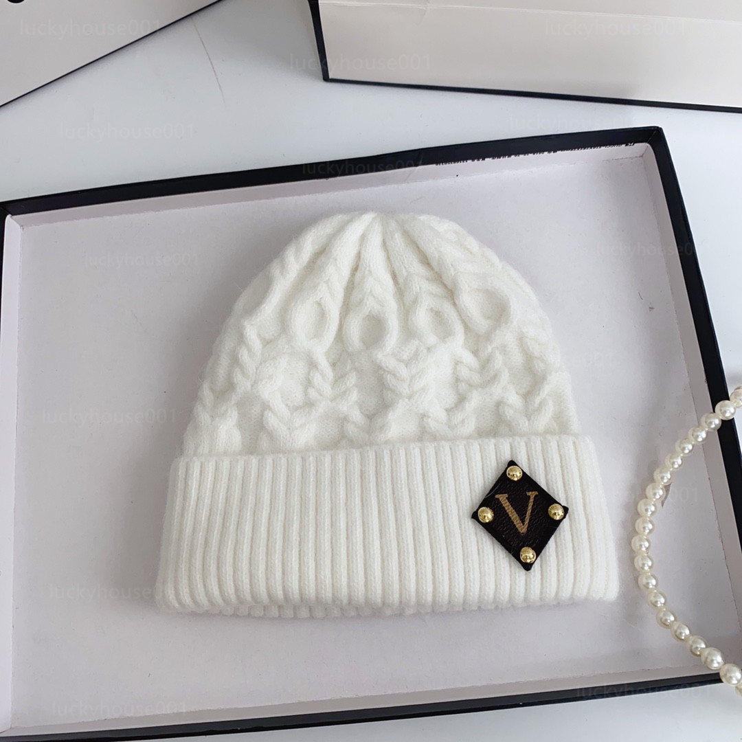 New Fascinating Luxury Hat Knitted Hat Skull Winter Unisex Hats Cashmere Letter Casual Outdoor Couple Fashion Christmas Gift Multicolor Options, A3
New Fascinating Luxury Hat Knitted Hat Skull Winter Unisex Hats Cashmere Letter Casual Outdoor Couple Fashion Christmas Gift Multicolor Options, A3