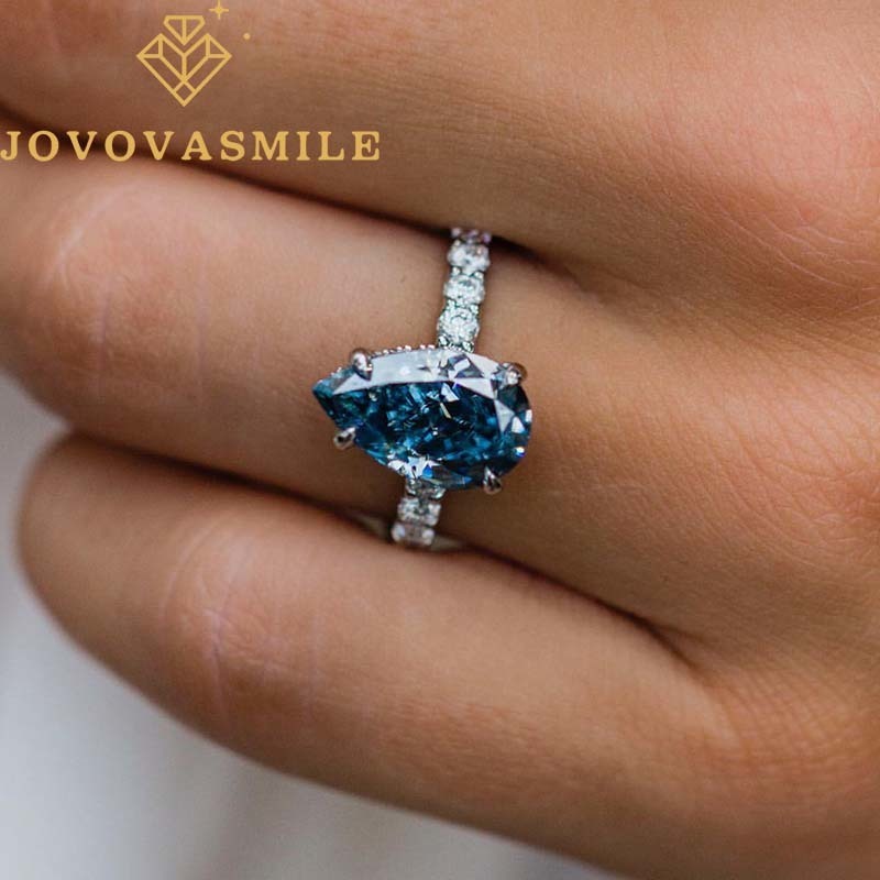Solitaire Ring JOVOVASMILE 14k gold 4.05 12.5x7.75mm Crushed Ice Hybrid Pear Cut Cornflower Blue 221107
Solitaire Ring JOVOVASMILE 14k gold 4.05 12.5x7.75mm Crushed Ice Hybrid Pear Cut Cornflower Blue 221107