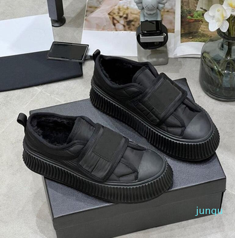 Early Spring Holiday Series Latest Sports Style Bread Shoes Color Low-top Casual Shoe Size 35-40, Apricot
Early Spring Holiday Series Latest Sports Style Bread Shoes Color Low-top Casual Shoe Size 35-40, Apricot