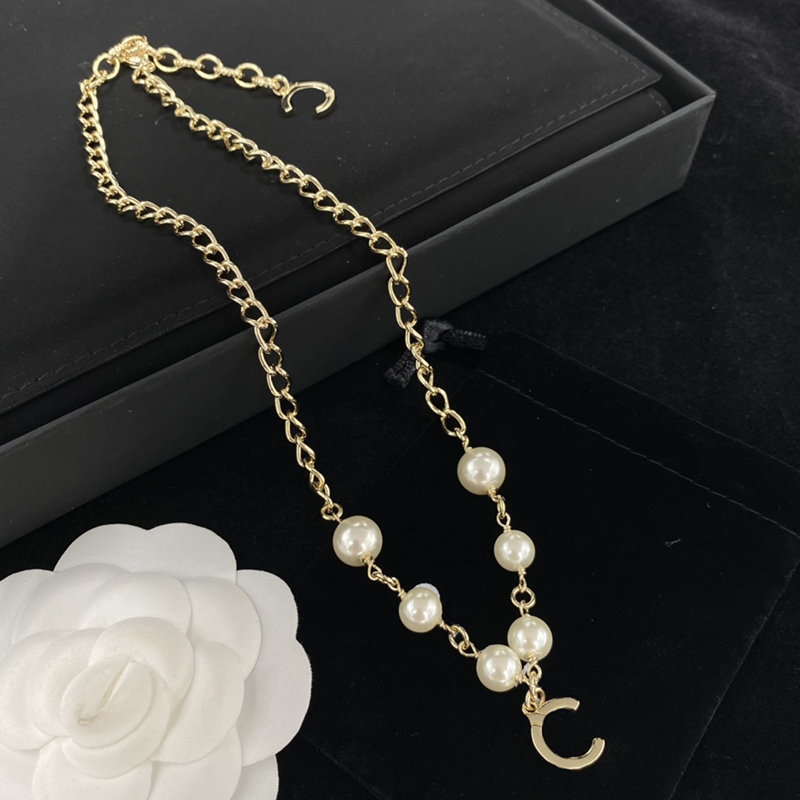 Designer Pearl Necklace Chain Necklace Womens Fashion Chains All Match Temperament Men And Women Couple Necklaces Mens Valentines Day Gift D22110802JX
Designer Pearl Necklace Chain Necklace Womens Fashion Chains All Match Temperament Men And Women Couple Necklaces Mens Valentines Day Gift D22110802JX