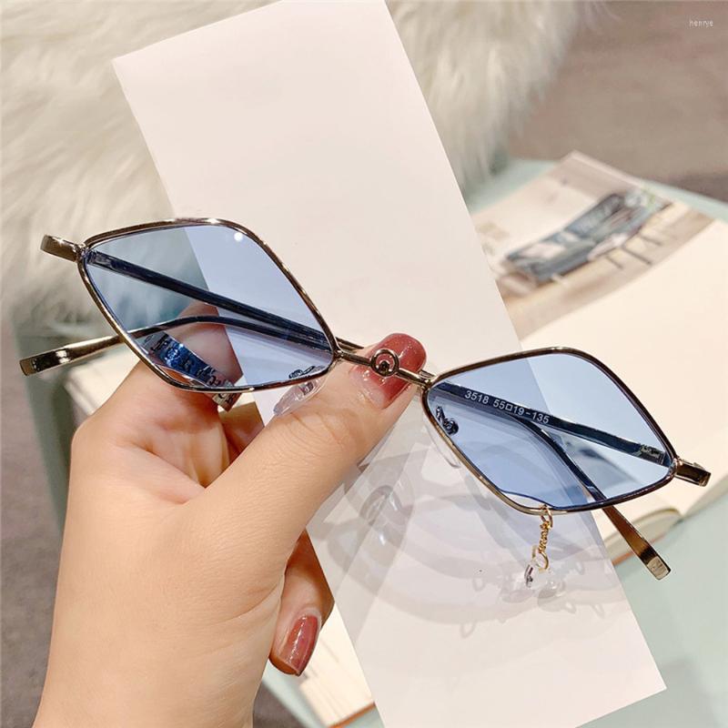 Sunglasses Small Frame Personality Shades Prismatic Women Brand Designer Vintage Fashion Metale Sun Glasses Female
Sunglasses Small Frame Personality Shades Prismatic Women Brand Designer Vintage Fashion Metale Sun Glasses Female
