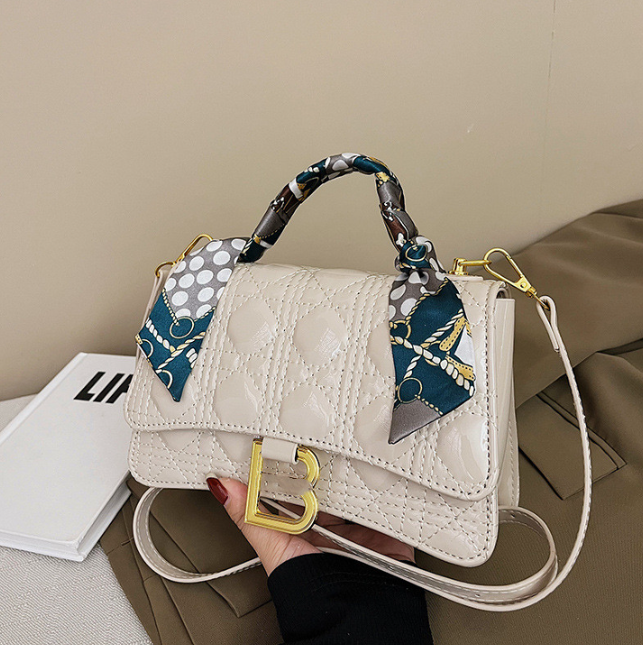 New Women's Shoulder Bag Leather Handbag European and American Retro Textured Rhombus Hourglass Bags, As pic
New Women's Shoulder Bag Leather Handbag European and American Retro Textured Rhombus Hourglass Bags, As pic