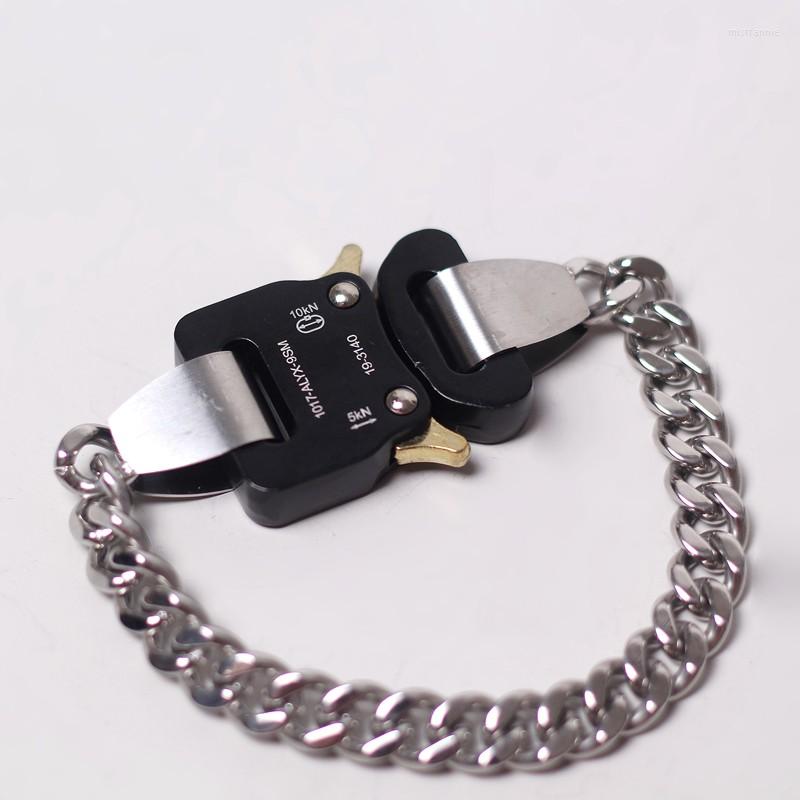 Strand ALYX Men's And Women's Bracelet 017 Original Design 9SM Function Lock Tactics High Street Hero
Strand ALYX Men's And Women's Bracelet 017 Original Design 9SM Function Lock Tactics High Street Hero