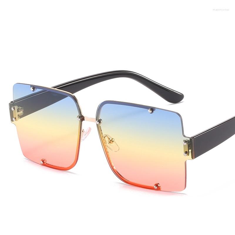 Sunglasses Fashion Rimless Oversized Square Women Brand Designer Rivet Goggle Men Sun Glasses Vintage Big Female Shades UV400
Sunglasses Fashion Rimless Oversized Square Women Brand Designer Rivet Goggle Men Sun Glasses Vintage Big Female Shades UV400