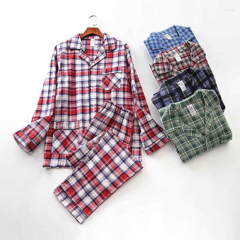 Men's Sleepwear Men's Long-sleeved Trouser Suits Autumn / Winter Cotton Brushed Fabric Plaid Men Pajamas Button Sleep Tops Elastic Waist, Green plaid
Men's Sleepwear Men's Long-sleeved Trouser Suits Autumn / Winter Cotton Brushed Fabric Plaid Men Pajamas Button Sleep Tops Elastic Waist, Green plaid