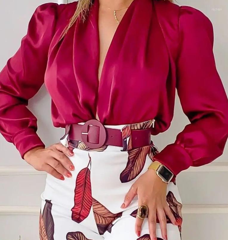 Women's Tracksuits Spring European And American Casual Suit V-neck Long-sleeved Solid Color Shirt Top Printed Shorts Two-piece Set, White
Women's Tracksuits Spring European And American Casual Suit V-neck Long-sleeved Solid Color Shirt Top Printed Shorts Two-piece Set, White