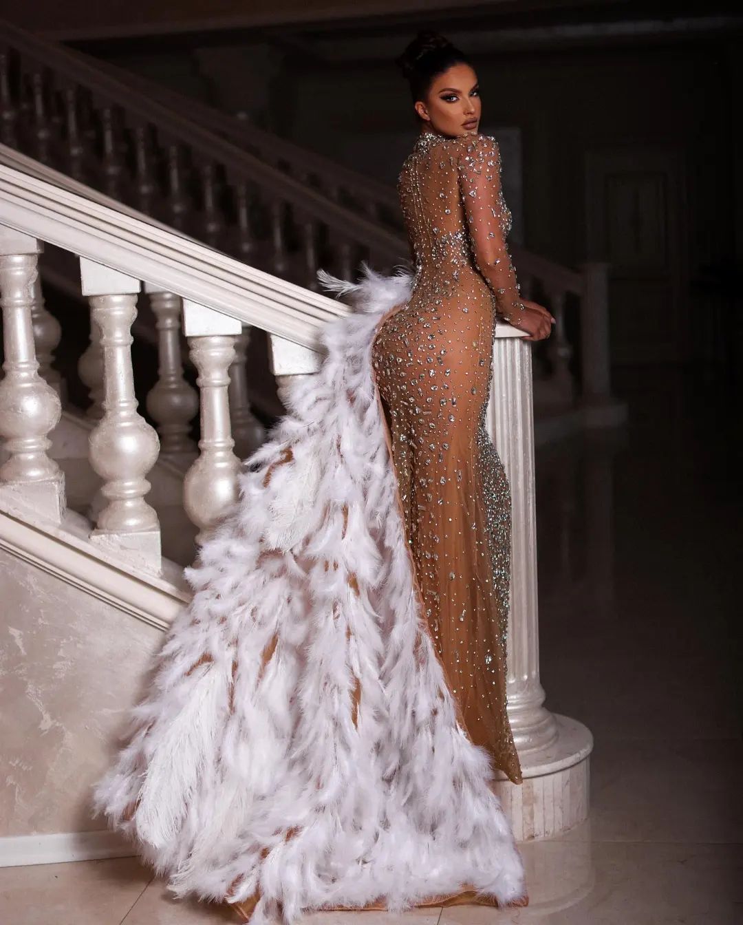 Much Feathers Nude Prom Dresses Beaded Crystals Mermaid Party Dresses Luxurious High Neck Custom Made Evening Dress
