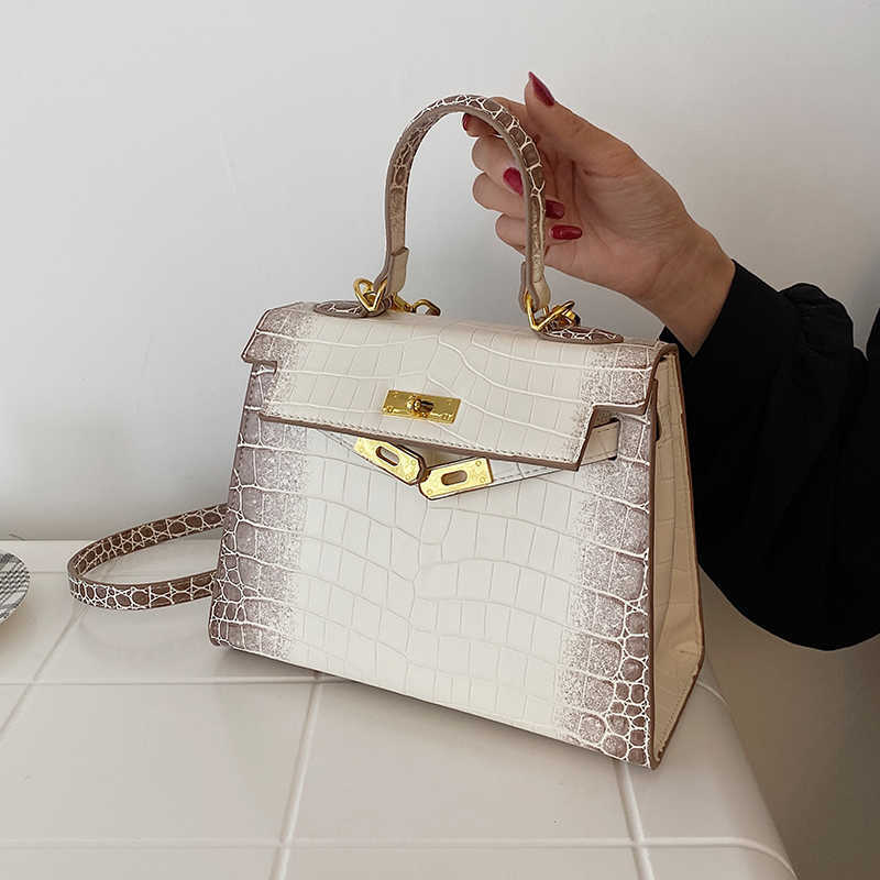 Handheld Herme Designer Bags Cyber Red Premium women 2022 New Fashion Hand Popular Small crowd Texture Crossbody, Not for sale do not shoot
Handheld Herme Designer Bags Cyber Red Premium women 2022 New Fashion Hand Popular Small crowd Texture Crossbody, Not for sale do not shoot