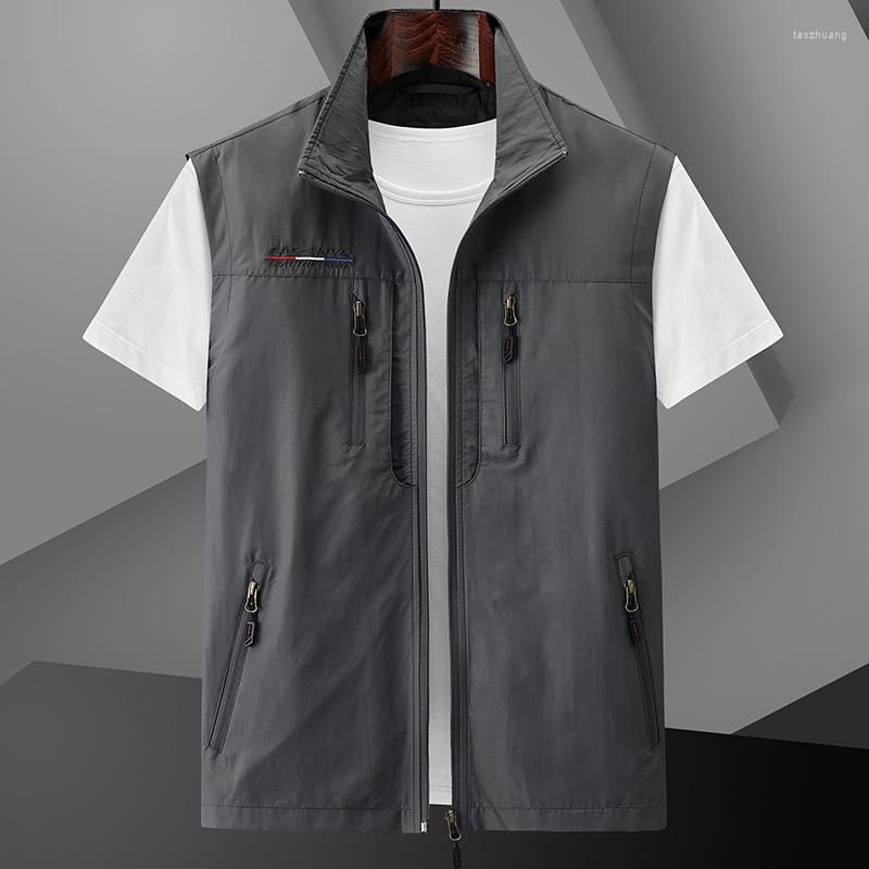 Men's Vests 2022 Summer Work Clothes Vest Men's Multi Pocket Stand Collar Jacket Pography Fishing Mountaineering Quick Drying, Black
Men's Vests 2022 Summer Work Clothes Vest Men's Multi Pocket Stand Collar Jacket Pography Fishing Mountaineering Quick Drying, Black