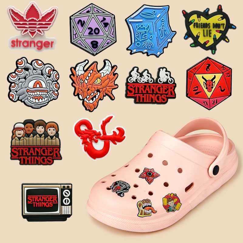 50pcs Stranger Things PVC Shoe Charms Croc Jeans Strange Animal Shoes Decorations Buckle Garden Sandal Accessories Kids Gift
50pcs Stranger Things PVC Shoe Charms Croc Jeans Strange Animal Shoes Decorations Buckle Garden Sandal Accessories Kids Gift