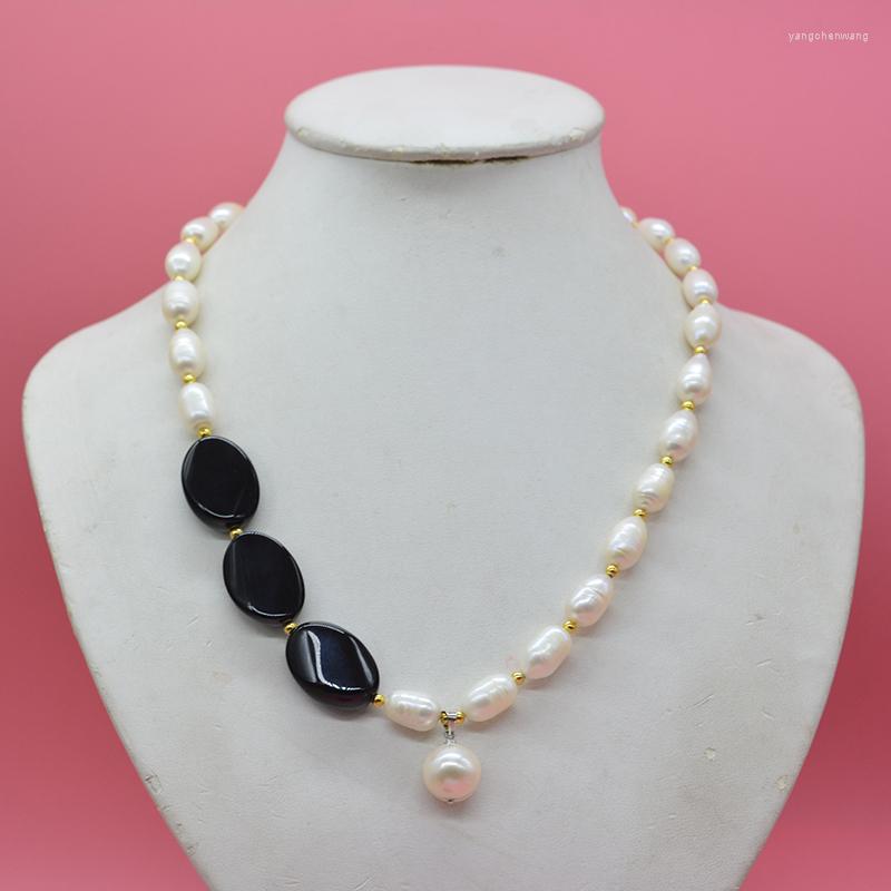 Choker Classic. Retro. Bosnian Style Women's Jewelry. Natural 10MM White Baroque Pearl And Black Semi-Precious Necklace 19"
Choker Classic. Retro. Bosnian Style Women's Jewelry. Natural 10MM White Baroque Pearl And Black Semi-Precious Necklace 19"