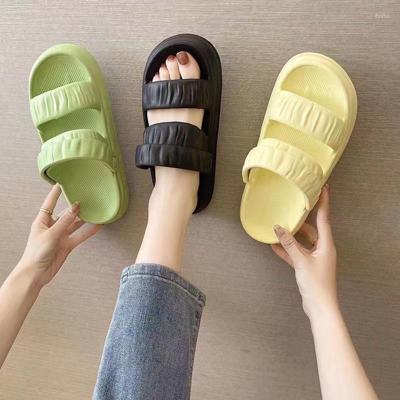Slippers Summer Thick Platform Double Row Women's Flat Sandals Women Soft Bottom Cloud Heel Indoor Wear-resistant Shoes, Black
Slippers Summer Thick Platform Double Row Women's Flat Sandals Women Soft Bottom Cloud Heel Indoor Wear-resistant Shoes, Black