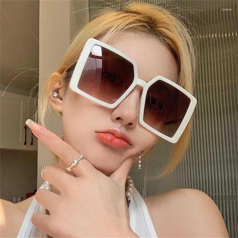 Sunglasses Black White Square 2022 Summer Luxury Men Shades Retro Big Frame Glasses For Women Male Trendy Oversized
Sunglasses Black White Square 2022 Summer Luxury Men Shades Retro Big Frame Glasses For Women Male Trendy Oversized