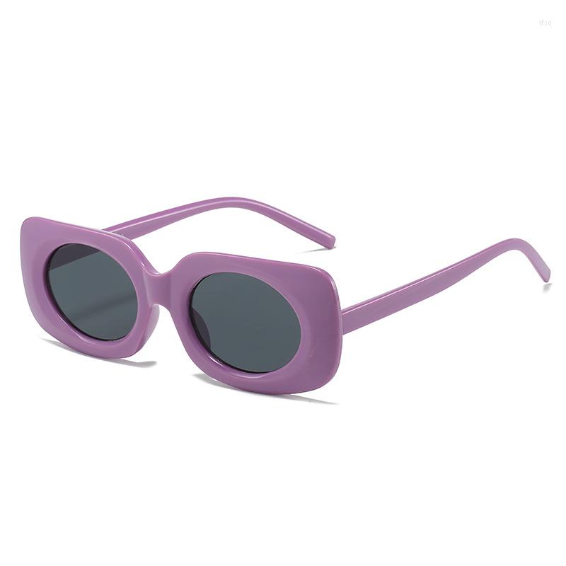 Sunglasses Fashion Retangle Women Sunglass Metal Decoration Luxury Frame Eyewear UV400 Gradient Shades Lunette De Soleil Femme
Sunglasses Fashion Retangle Women Sunglass Metal Decoration Luxury Frame Eyewear UV400 Gradient Shades Lunette De Soleil Femme