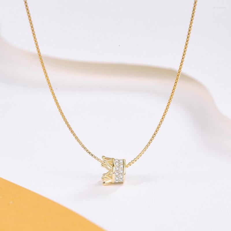 Chains Jewelry Stylish Women Crown Shape Pendant Necklace Compact Casual Light Weight For Vacation
Chains Jewelry Stylish Women Crown Shape Pendant Necklace Compact Casual Light Weight For Vacation