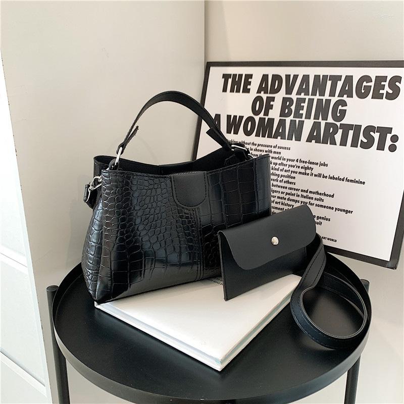 Evening Bags 2022 Simple Shoulder Bag Fashion Trend Pu Portable Bucket Temperament Crocodile Pattern Diagonal Mother, Black
Evening Bags 2022 Simple Shoulder Bag Fashion Trend Pu Portable Bucket Temperament Crocodile Pattern Diagonal Mother, Black