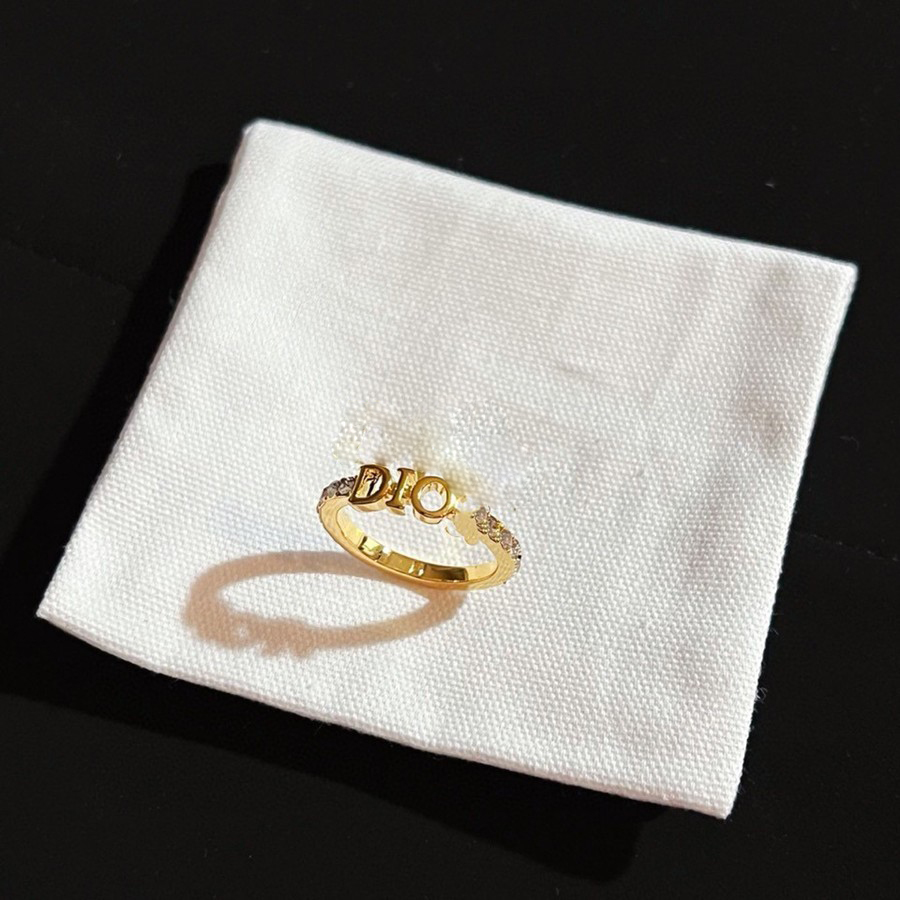 rings for woman ring diamond Designer jewelry luxury love gold Brass Plated silver fashion classic simple personality index finger female jewelrys gift party new
rings for woman ring diamond Designer jewelry luxury love gold Brass Plated silver fashion classic simple personality index finger female jewelrys gift party new