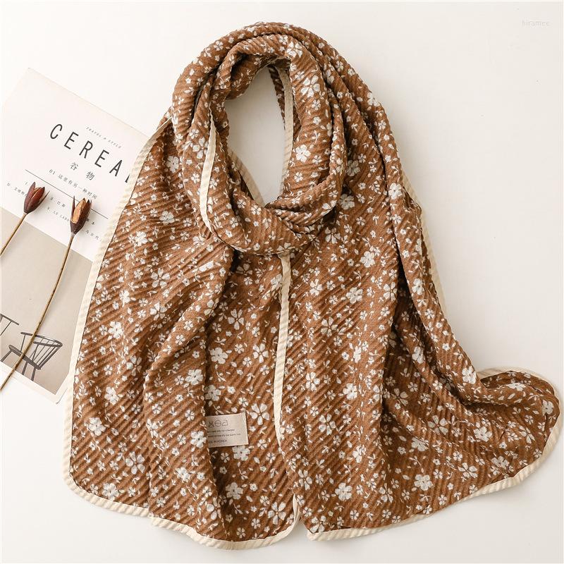 Scarves Autumn Fashion Ripple Snow Floral Viscose Scarf High Quality Print Hijab Shawls And Wraps Female Foulard Echarpe Muslim Sjaal
Scarves Autumn Fashion Ripple Snow Floral Viscose Scarf High Quality Print Hijab Shawls And Wraps Female Foulard Echarpe Muslim Sjaal