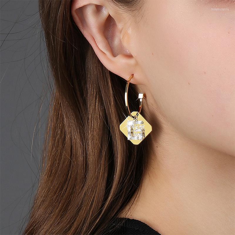 Dangle Earrings Fashion Sparkling Cubic Zirconia Luxury Letter For Women 2022 Year Gift High Quality Gold Plated Eardrop Jewelry
Dangle Earrings Fashion Sparkling Cubic Zirconia Luxury Letter For Women 2022 Year Gift High Quality Gold Plated Eardrop Jewelry