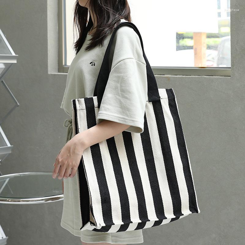 Evening Bags 2022 Women Patchwork Shoulder Striped Canvas Shopping Totes Large Size Handbags 2 Colors Drop, Black
Evening Bags 2022 Women Patchwork Shoulder Striped Canvas Shopping Totes Large Size Handbags 2 Colors Drop, Black