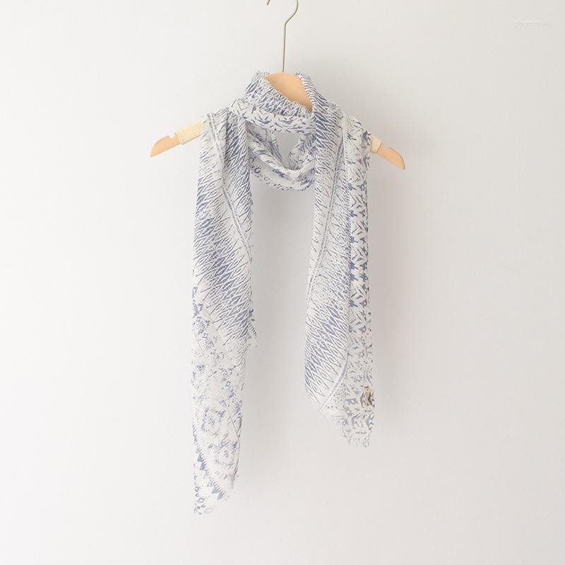 Scarves Women Blue And White Geometric Print Cotton Linen Feel Scarf Lady Thin Light Head Shawl Wraps Muslim Hijab 190 60 Cm
Scarves Women Blue And White Geometric Print Cotton Linen Feel Scarf Lady Thin Light Head Shawl Wraps Muslim Hijab 190 60 Cm