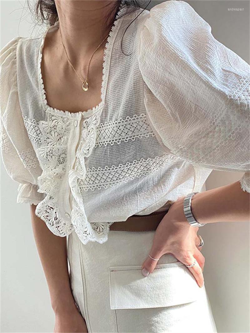 Women' Blouses HziriP White Short Sleeve Sweet Women Shirts Hollow Out Chic High Street 2022 OL Summer Ruffles Office Lady Slim Mujer
Women' Blouses HziriP White Short Sleeve Sweet Women Shirts Hollow Out Chic High Street 2022 OL Summer Ruffles Office Lady Slim Mujer