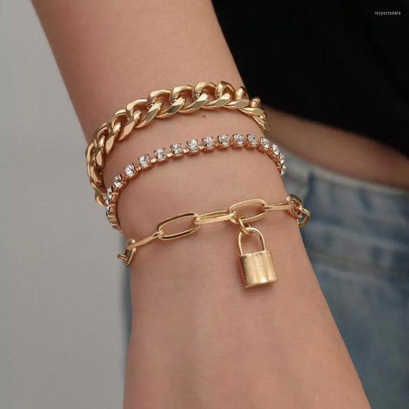 Strand Three Piece Lock Mix Chain Rhinestone Bracelet Aluminum Claw Women's Fashion Retro Zinc Alloy Jewelry
Strand Three Piece Lock Mix Chain Rhinestone Bracelet Aluminum Claw Women's Fashion Retro Zinc Alloy Jewelry