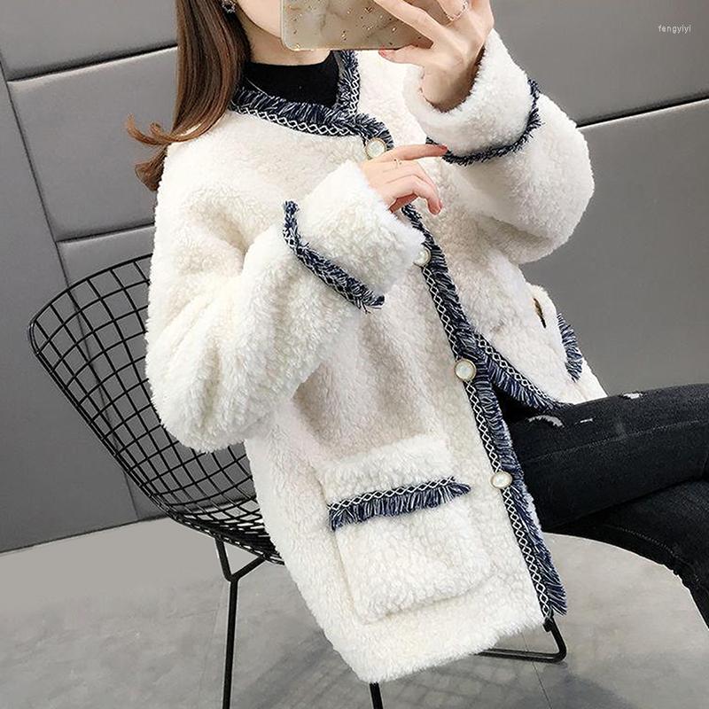 Women' Fur 2022 Women' Fashion Faux Coat White Single Breasted Lambswool Jacket Women Autumn And Winter
Women' Fur 2022 Women' Fashion Faux Coat White Single Breasted Lambswool Jacket Women Autumn And Winter