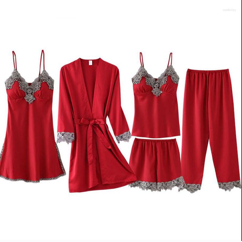 Women's Sleepwear 801b1-3 Five-Piece Pajamas Women's Summer Ice Thin Silk Suspender Shorts Suit Sexy Printed Tape Chest Pad Nightdress
Women's Sleepwear 801b1-3 Five-Piece Pajamas Women's Summer Ice Thin Silk Suspender Shorts Suit Sexy Printed Tape Chest Pad Nightdress