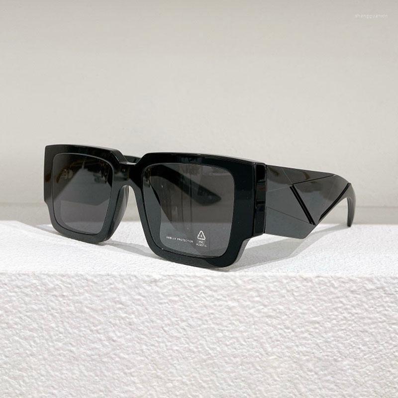 Sunglasses High-Quality Designer Square Men Vintage Sun Glasses For Women Shades Female Eyewear Anti-glare UV400
Sunglasses High-Quality Designer Square Men Vintage Sun Glasses For Women Shades Female Eyewear Anti-glare UV400