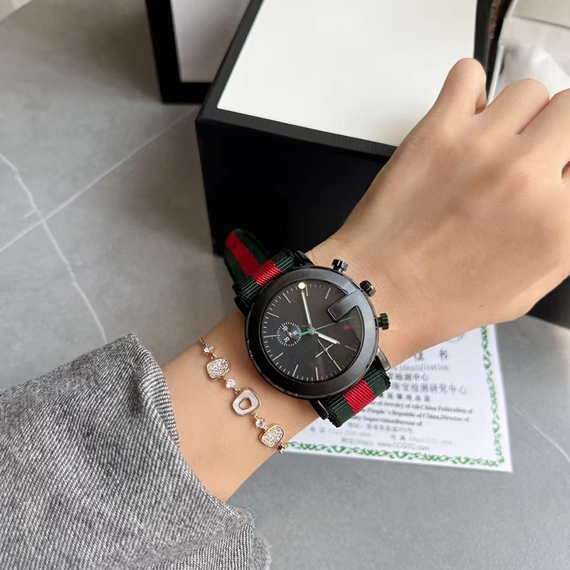 new U1 Luxury Men's Watch Women's Watch Set Diamond Classic Digital Face, Yellow