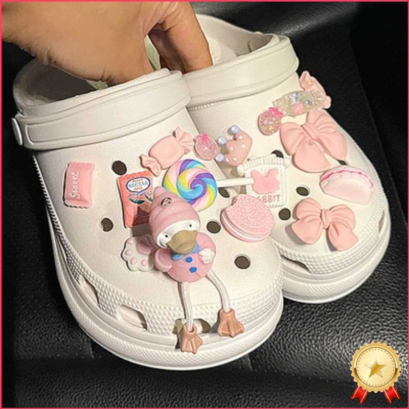Cute 3D Pink Duck Croc Charms Designer DIY Chains Animal Shoes Decaration Accessories for JIBS Clogs Hello Kids Boys Girls Gifts
Cute 3D Pink Duck Croc Charms Designer DIY Chains Animal Shoes Decaration Accessories for JIBS Clogs Hello Kids Boys Girls Gifts