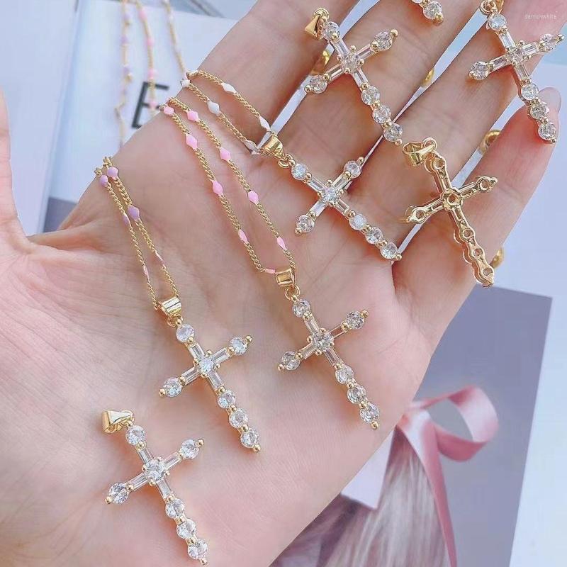 Pendant Necklaces 6Pcs 2022 Est Gold Plated Cubic Cross Charms Micro Pave Zircon Zirconia Jewelry
Pendant Necklaces 6Pcs 2022 Est Gold Plated Cubic Cross Charms Micro Pave Zircon Zirconia Jewelry