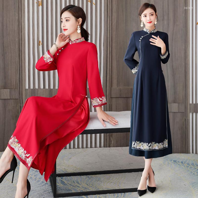 Ethnic Clothing 1pcs/lot Ladies Elegant Floral Embroidery Stand Collar Midi Dress Autumn Chinese Style Cheongsam
Ethnic Clothing 1pcs/lot Ladies Elegant Floral Embroidery Stand Collar Midi Dress Autumn Chinese Style Cheongsam