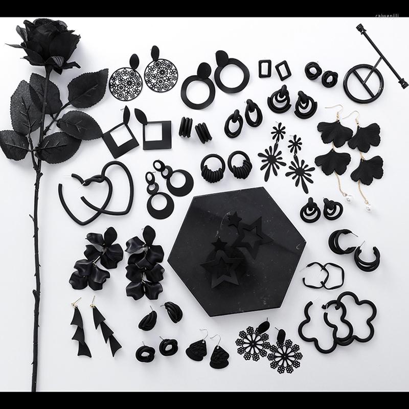 Dangle Earrings 2022 Women's Fashion European And American Exaggerated Retro Black Simple Metal Flower Fringed Long Jewelr
Dangle Earrings 2022 Women's Fashion European And American Exaggerated Retro Black Simple Metal Flower Fringed Long Jewelr