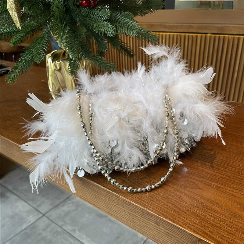 Evening Bags Literary Fairy Sequin Fur HandBag Cheongsam Bag Fire Chicken Feather Cross Shoulder Bag Dinner Bag 220920, Light gray
Evening Bags Literary Fairy Sequin Fur HandBag Cheongsam Bag Fire Chicken Feather Cross Shoulder Bag Dinner Bag 220920, Light gray