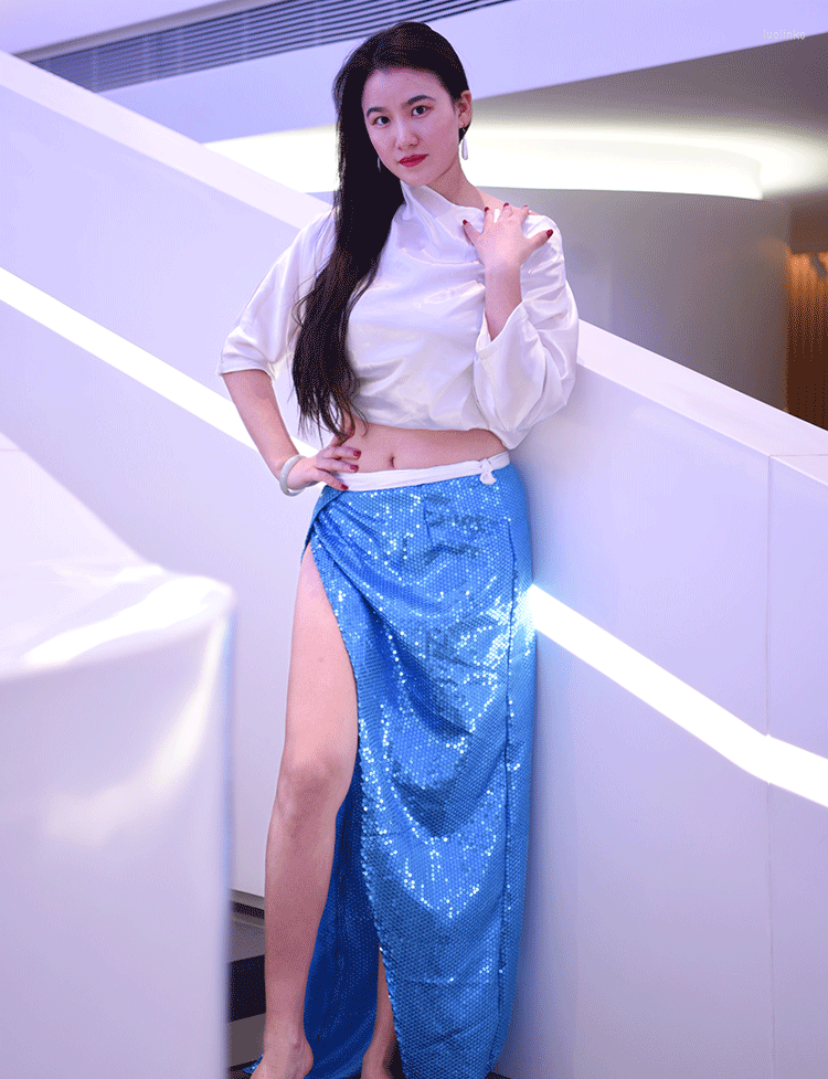 Stage Wear Belly Dance Practice Clothes Autumn Winter Performance Costumes Sequins Girls Suit Skirt Oriental, Sky blue
Stage Wear Belly Dance Practice Clothes Autumn Winter Performance Costumes Sequins Girls Suit Skirt Oriental, Sky blue