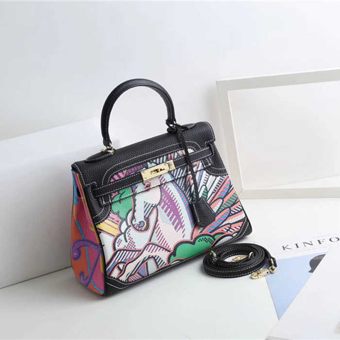 Handheld Herme Designer Bags New fashion graffiti color contrast top layer cowhide portable shoulder leather full women, Not for sale do not shoot
Handheld Herme Designer Bags New fashion graffiti color contrast top layer cowhide portable shoulder leather full women, Not for sale do not shoot