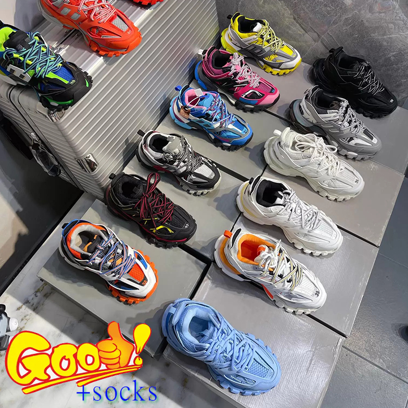 Tracks Shoes Designer Track 3 3.0 Triple White Black Mans Women Sneakers Gomma Leather Trainer Nylon Printed Platform Trainers shoes, 27woman36-40
Tracks Shoes Designer Track 3 3.0 Triple White Black Mans Women Sneakers Gomma Leather Trainer Nylon Printed Platform Trainers shoes, 27woman36-40