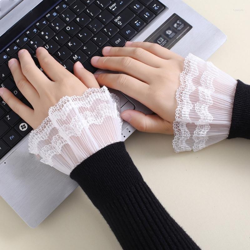 Knee Pads White False Arm Sleeves For Women Pleated Wrist Cuff Two Layer Lace Winter Detachable Sweater Decorative Cuffs
Knee Pads White False Arm Sleeves For Women Pleated Wrist Cuff Two Layer Lace Winter Detachable Sweater Decorative Cuffs