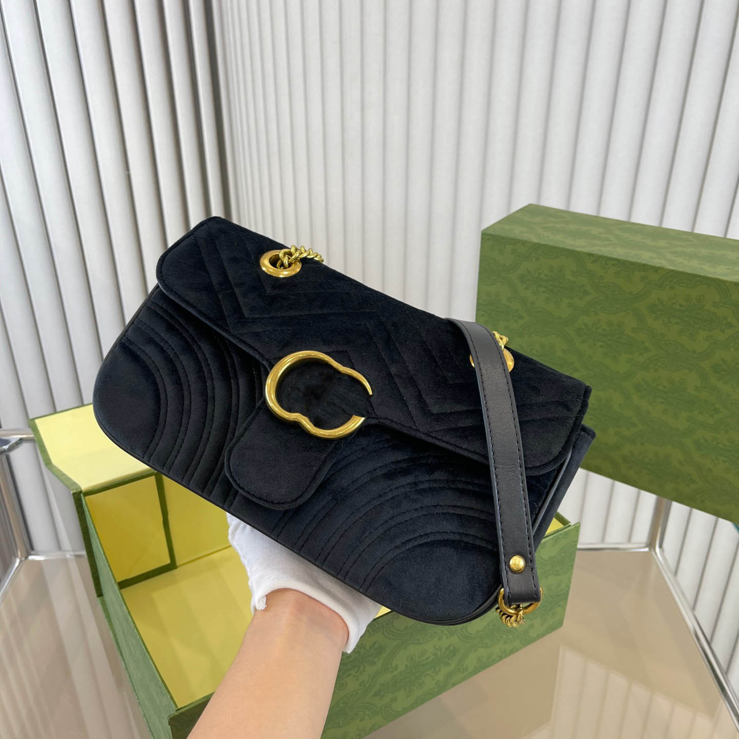Bags Designer Totes Bag Women Handbag Classic Luxury Brand Imitation Stripe Heart Embroidery Shoulder Bag Fashion Corduroy Solid Wallet Party, Color1
Bags Designer Totes Bag Women Handbag Classic Luxury Brand Imitation Stripe Heart Embroidery Shoulder Bag Fashion Corduroy Solid Wallet Party, Color1