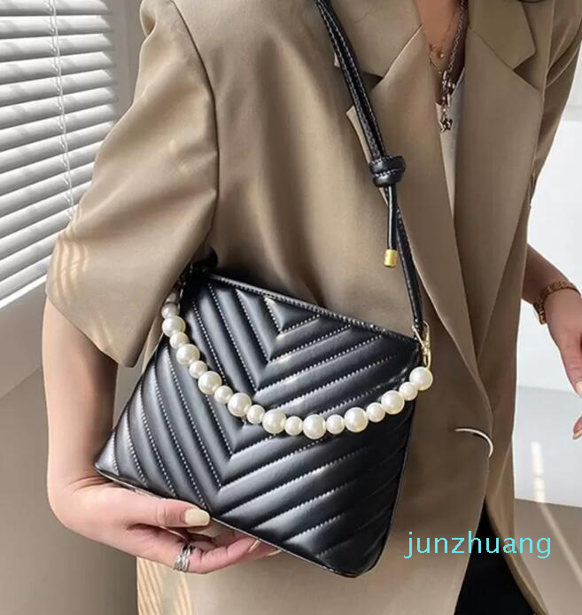 Cross Body Pearl Decoration Fashion Design PU Leather Women Shoulder Bags Stripe Pattern Crossbody Bag Female Woman, Blue
Cross Body Pearl Decoration Fashion Design PU Leather Women Shoulder Bags Stripe Pattern Crossbody Bag Female Woman, Blue