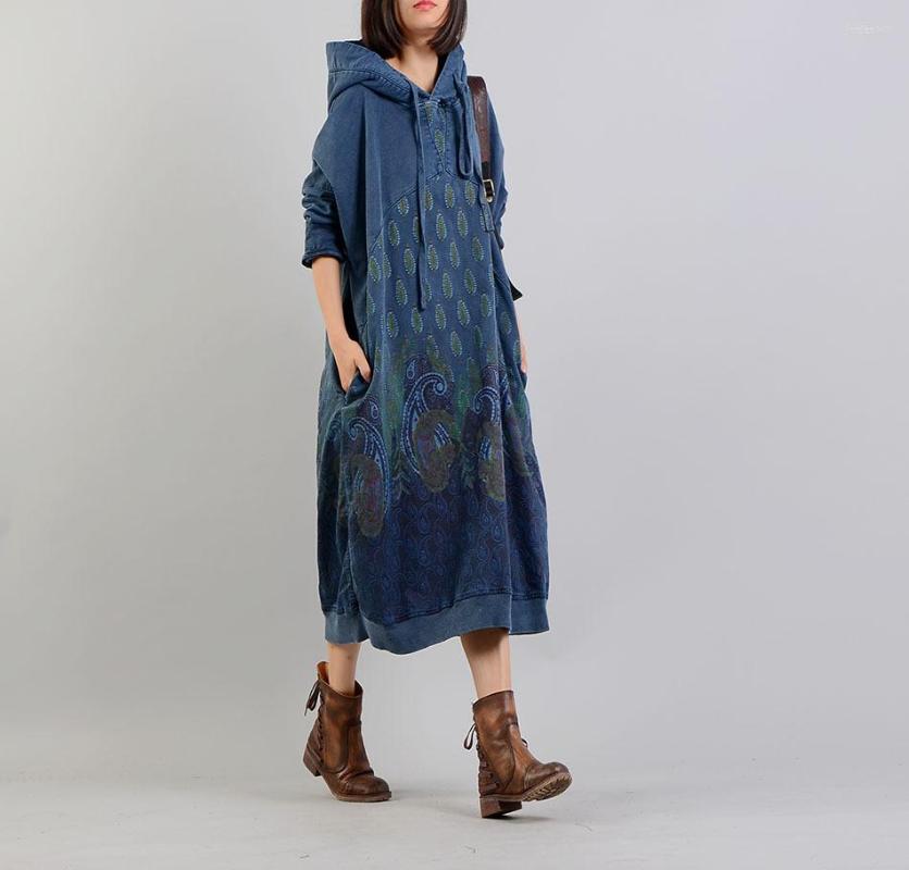 Casual Dresses Women Feather Printed Hooded Dress Spring Retro Print Loose Female Ladies 2022, Blue
Casual Dresses Women Feather Printed Hooded Dress Spring Retro Print Loose Female Ladies 2022, Blue