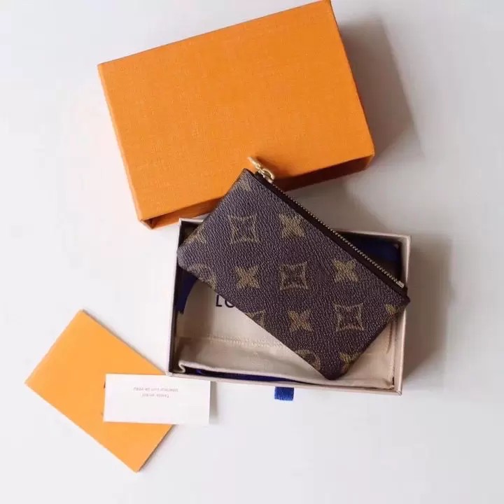 with box KEY POUCH POCHETTE CLES Designers Fashion Louiseity handbag Women Mens Credit Card Holder Coin Purse Luxurys Wallet Bag Viutonity, Make up the difference
with box KEY POUCH POCHETTE CLES Designers Fashion Louiseity handbag Women Mens Credit Card Holder Coin Purse Luxurys Wallet Bag Viutonity, Make up the difference