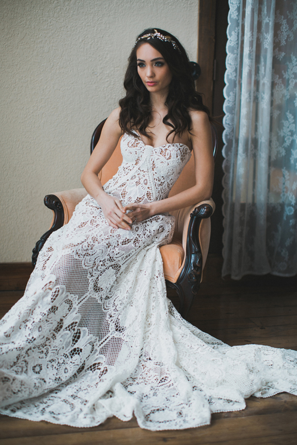 Bohemian Country mermaid Wedding Dresses Luxury Crochet Lace Beau Gown Boho Chic Hippie sweetheart Bridal Gown Bell long Sleeves