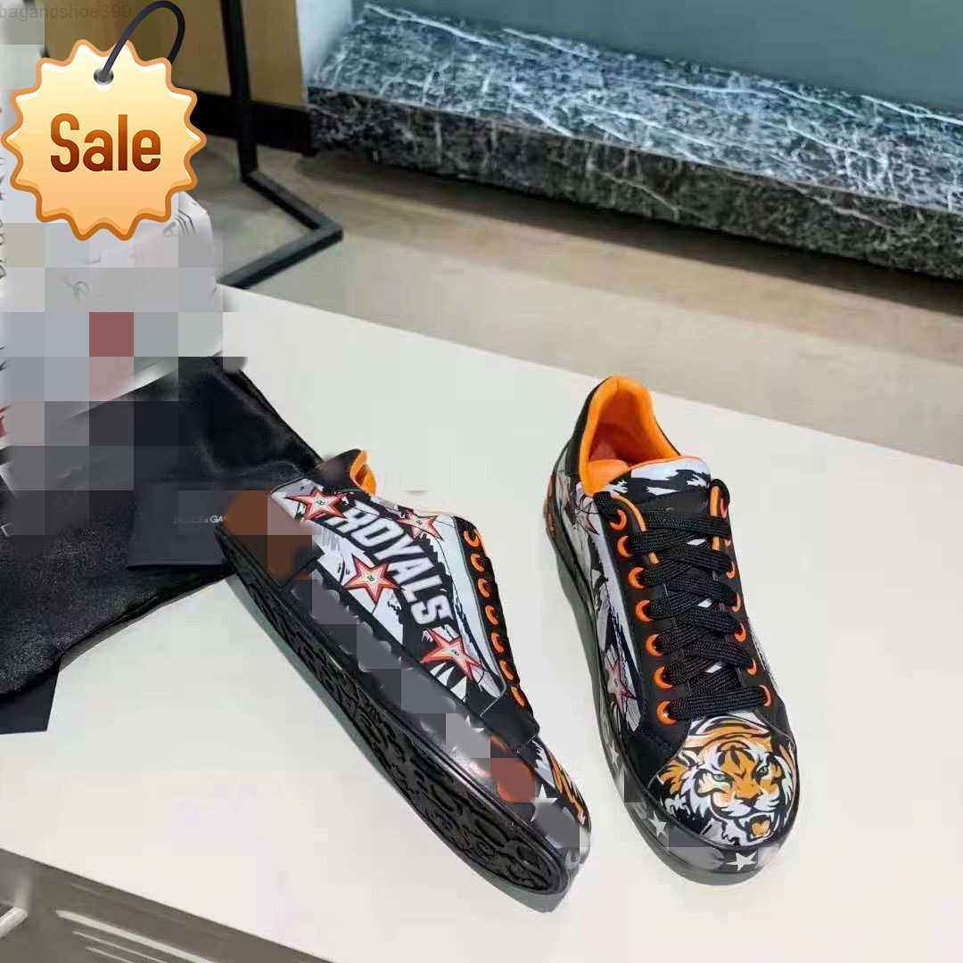 a A Fashion canvas sneaker Platform shoes High triple black white royal pale pink red women casual chaussures size35-45 KL
a A Fashion canvas sneaker Platform shoes High triple black white royal pale pink red women casual chaussures size35-45 KL